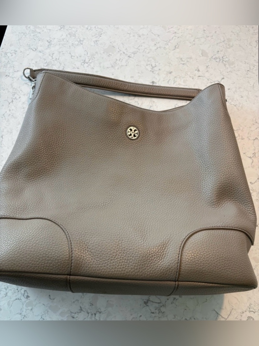 Tory Burch Pebbled Leather Shoulder Hobo in Taupe